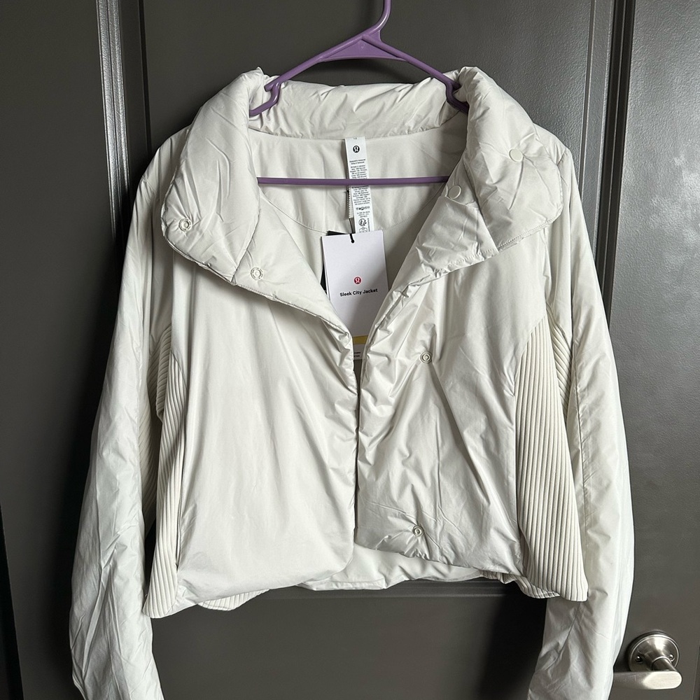 Lululemon Athletica Sleek City Jacket (Bone)